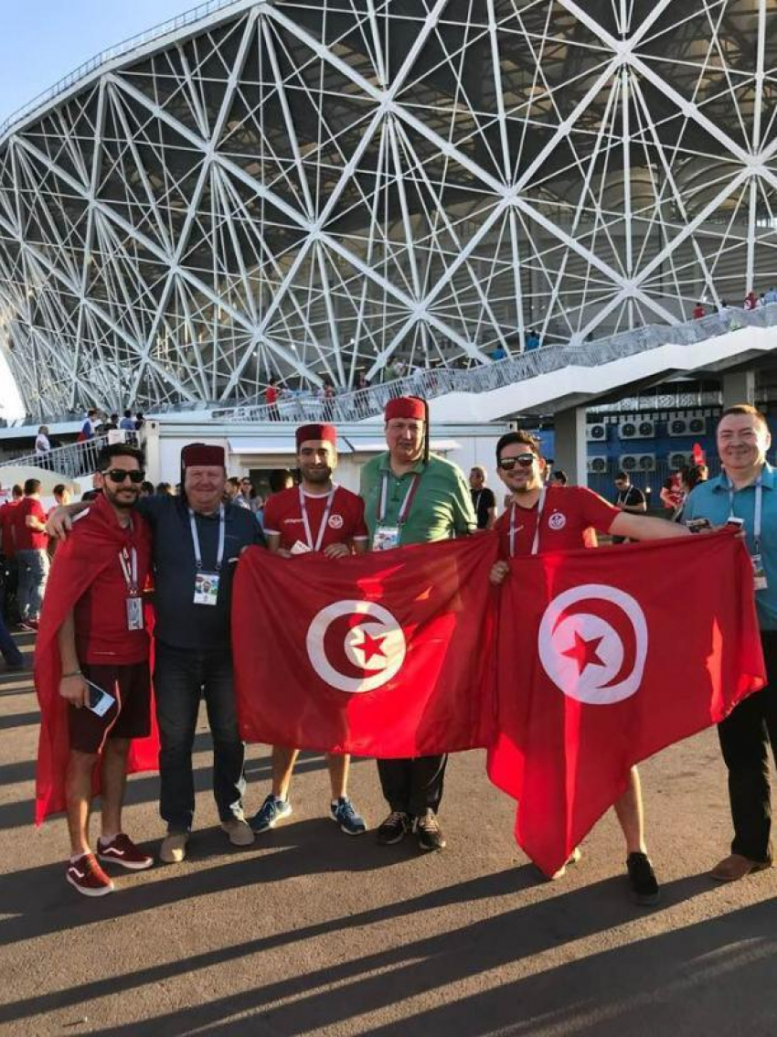 Известные волгоградцы опубликовали личные фото с матча Англия – Тунис