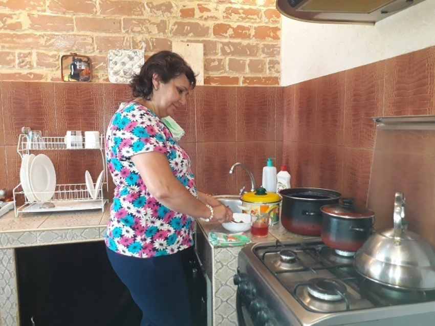 «Поликлиника на дом» приедет к 250 пожилым и старым волгоградцам