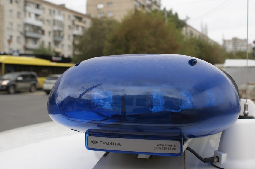 Lada влетела в фуру на трассе под Волгоградом