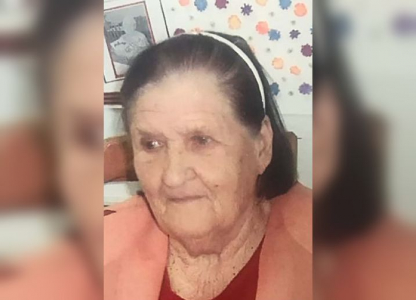Волгоградцев просят помочь в поисках 93-летней брюнетки