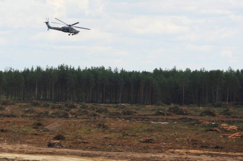В Астраханской области разбился вертолет из Волгограда с пилотом
