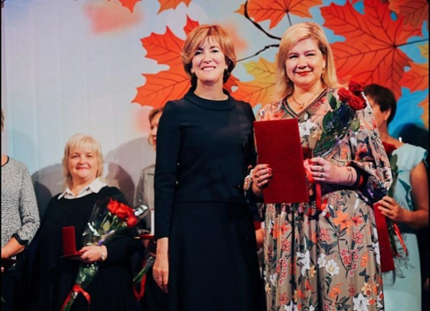 125 лучших учителей наградили в Волгоградской области