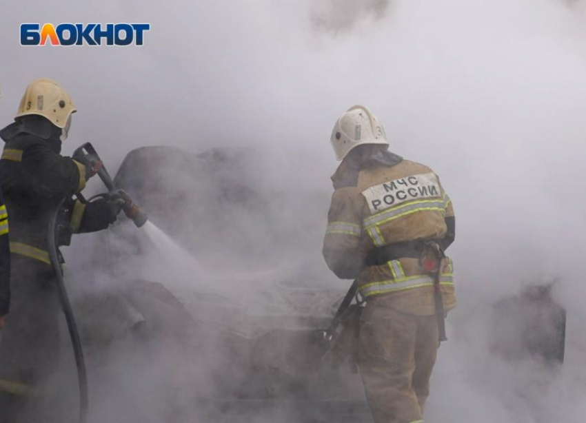 Два трупа нашли в сгоревшем доме в Волгоградской области