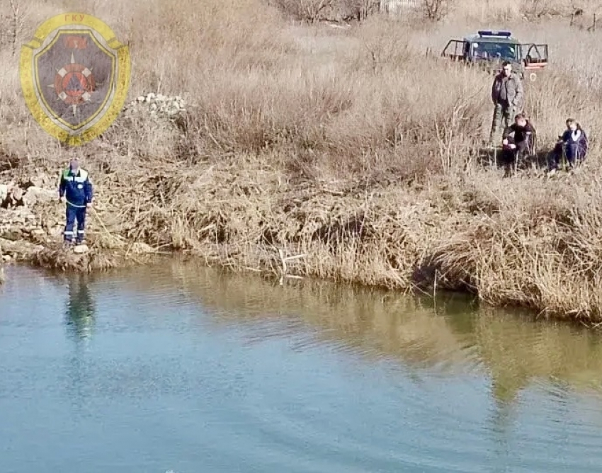 Телефон зверски убитой школьником за 1200 рублей женщины ищут в реке под Волгоградом