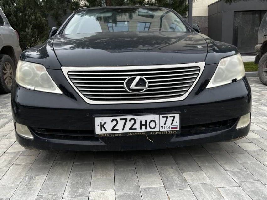 В Волгограде по дешевке продают Lexus, на котором майор СК торговал наркотиками