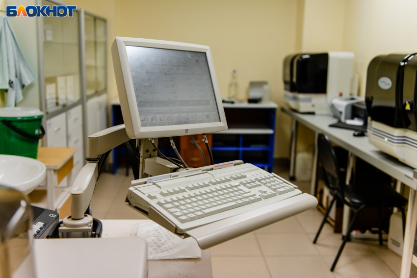 Волгоградские врачи через крошечный прокол спасли ногу мужчине