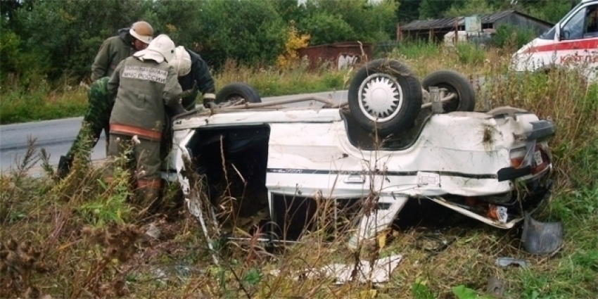 Под Волгоградом водитель перевернувшейся «шестерки» сгорел в автомобиле