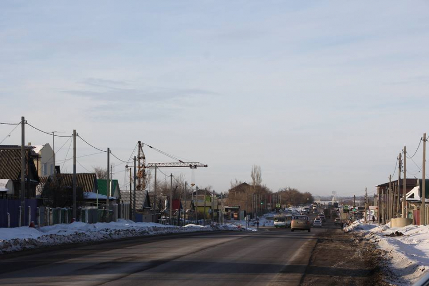 Жители Гумрака добились остановки строительства дороги в аэропорт Волгограда