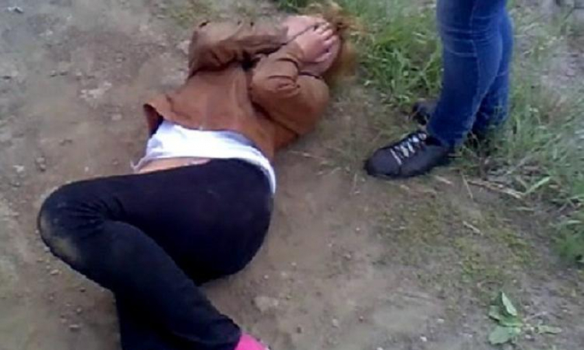 В Волгоградской области 28-летний дагестанец избил 16-летнюю 