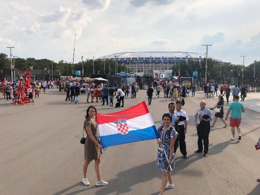 Олимпийские чемпионки из Волгограда гуляли по Москве с флагом Хорватии