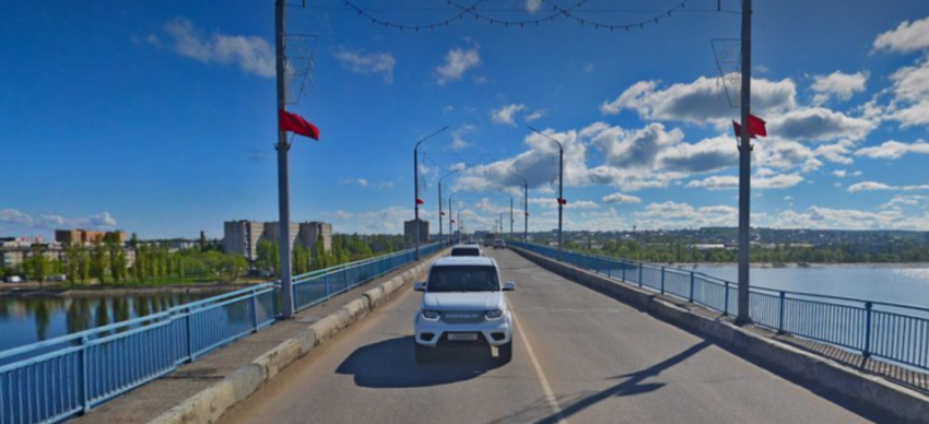 Почти на сутки закрывают мост, соединяющий две части города в Волгоградской области