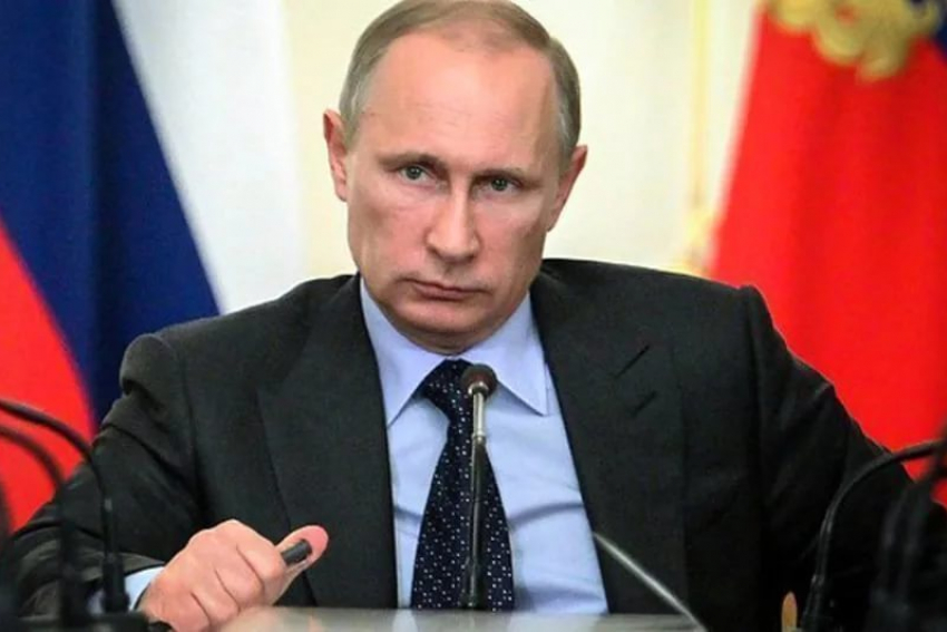 Президента России Владимира Путина проинформировали вчера вечером о скандале в Волгограде