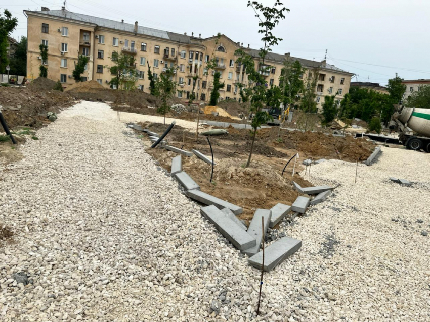 Информацию о человеческих останках в сквере прокомментировала мэрия Волгограда