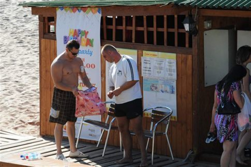 Под Волгоградом с отдыхающих незаконно брали деньги за вход на пляж
