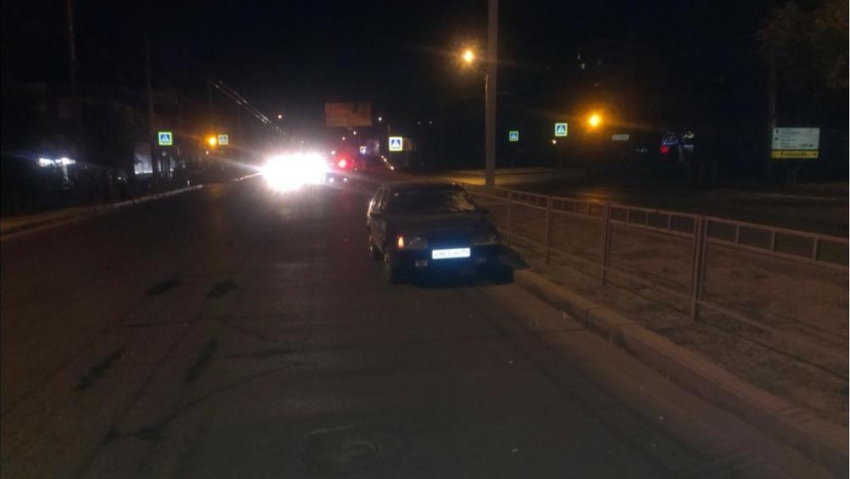На юге Волгограда «ВАЗ» сбил насмерть неустановленную женщину