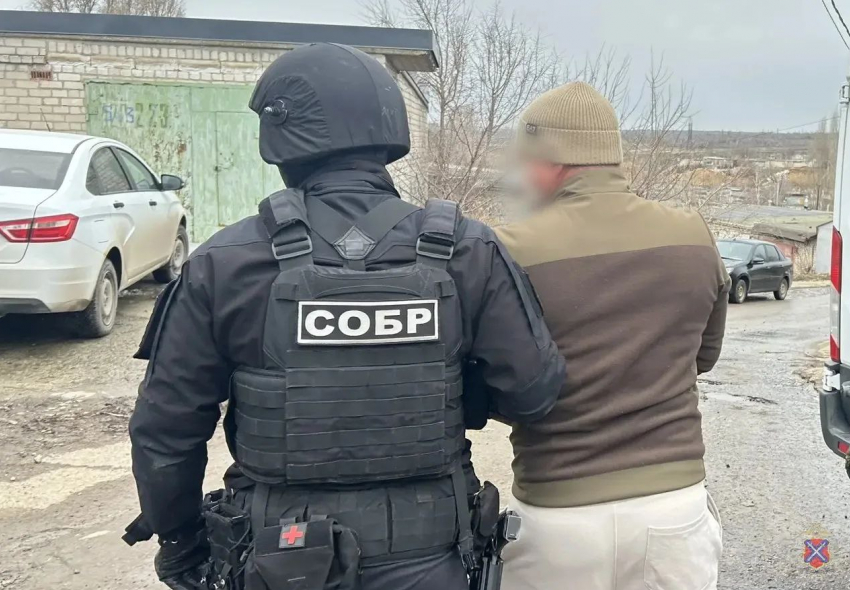 Задержание гендиректора волгоградской УК попало на видео