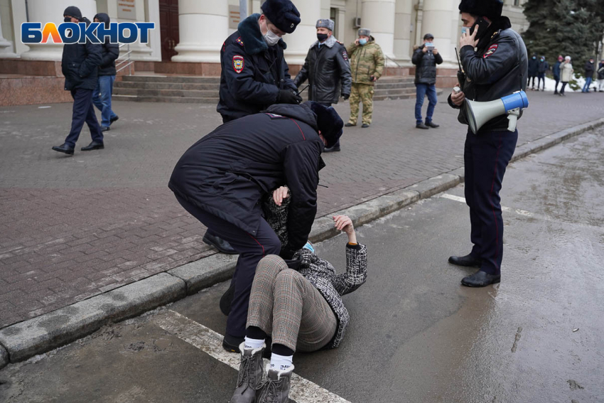 Суд оштрафовал 19 человек за участие в несанкционированной акции 