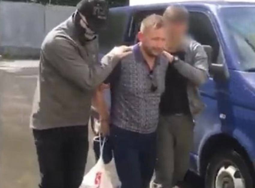 Ставленник Кадина Евгений Ремезов внезапно объявил себя обманутой на 15 миллионов жертвой