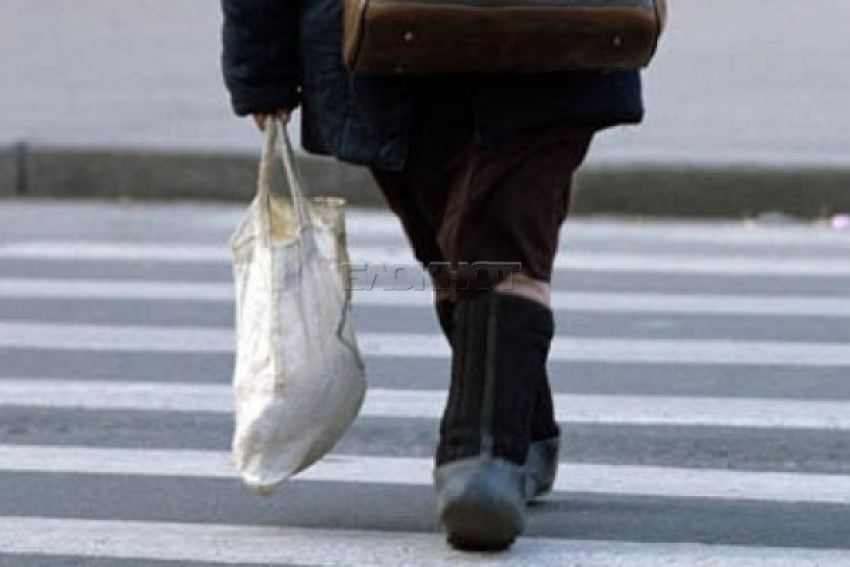 В Волгограде водитель на «Волге» сбил 65-летнего пенсионера и скрылся