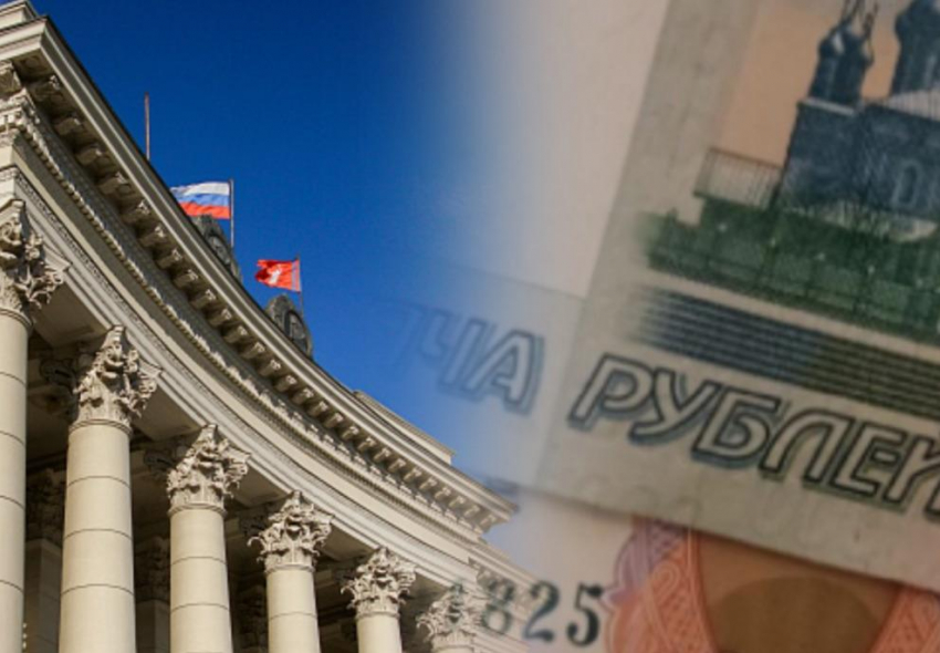 С рекордными тратами на волгоградских чиновников: где на юге России сверстали самый дефицитный бюджет 