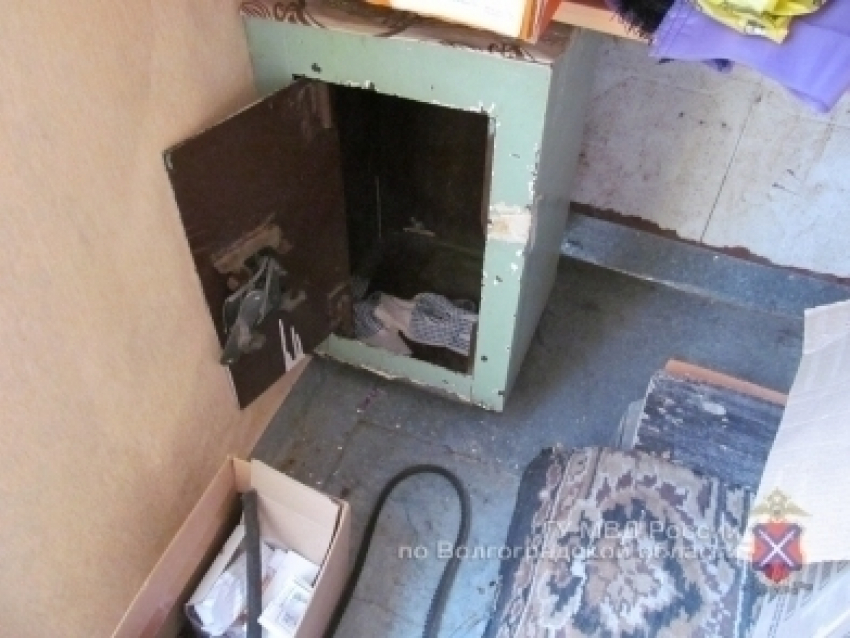 46-летний житель Волжского ограбил храм Патриарха Тихона