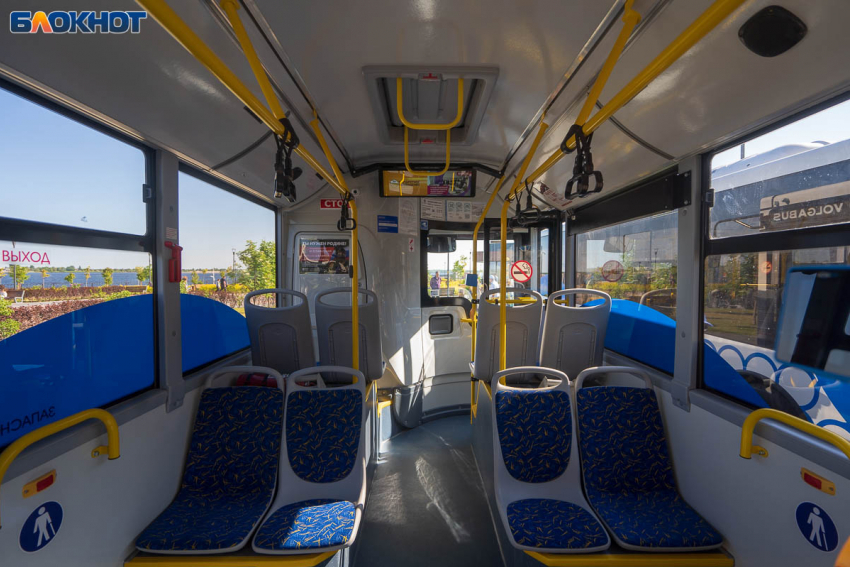 Безбилетника в федеральном розыске нашли в волгоградском троллейбусе