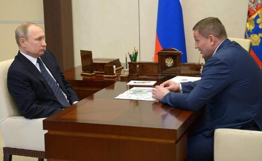Волгоградцы уверены: Путин не доверяет Бочарову