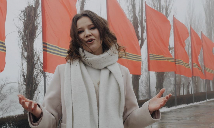 «Молитва за солдата»: песню бойцам СВО и ждущим их дома написала студентка из Волгограда