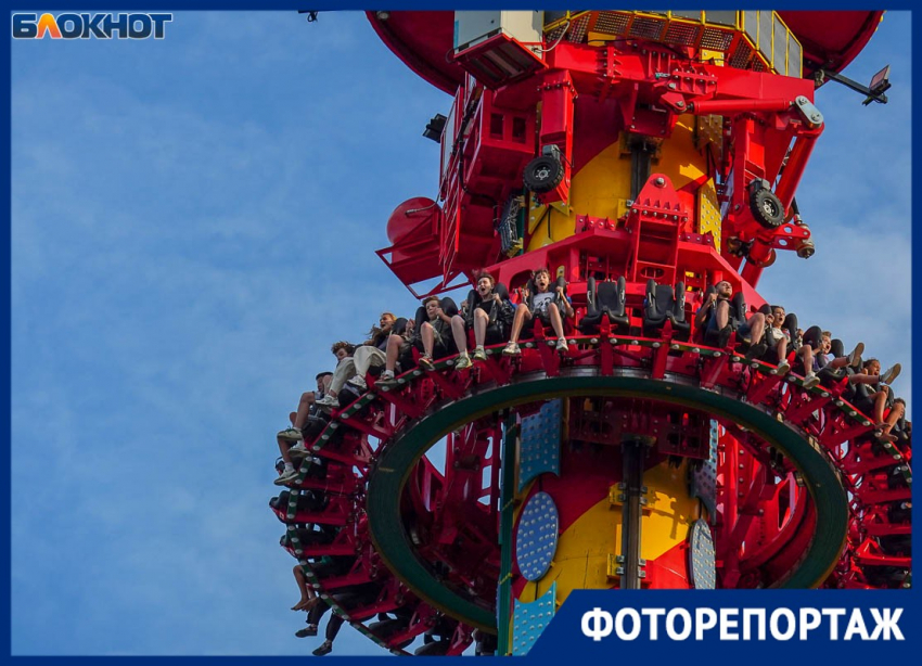 Толпа людей рухнула с 65-метровой высоты в центре Волгограда 