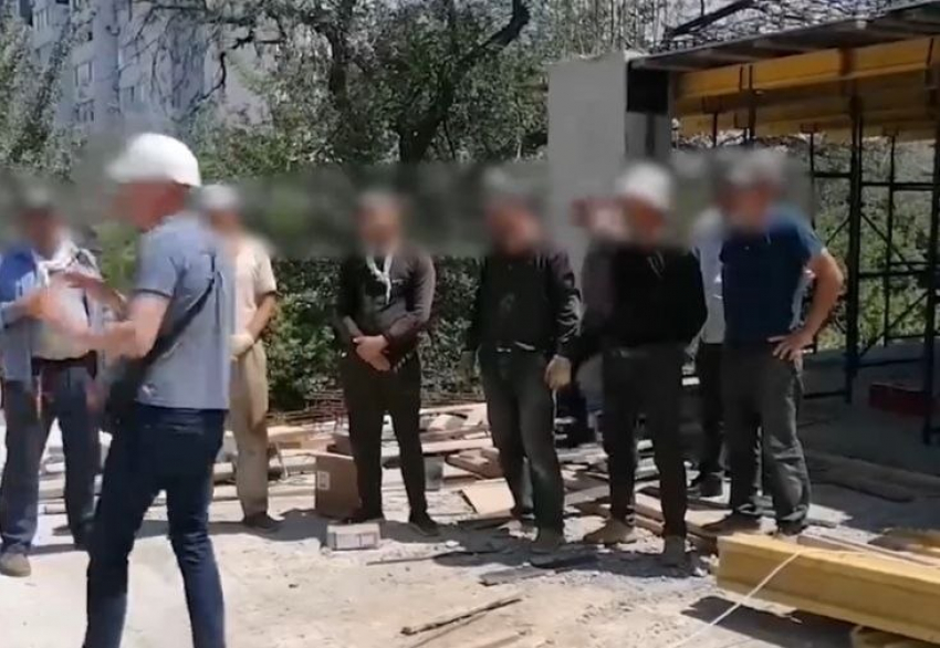 В Волгограде устроили облаву на нелегальных мигрантов: 16 уголовных дел и десятки задержанных