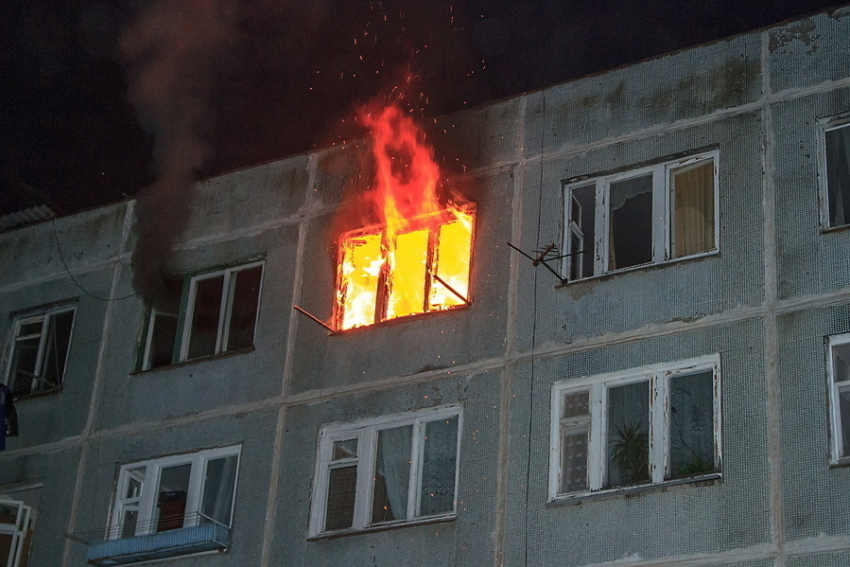 За сутки в Волгоградской области в собственных домах заживо сгорели двое мужчин