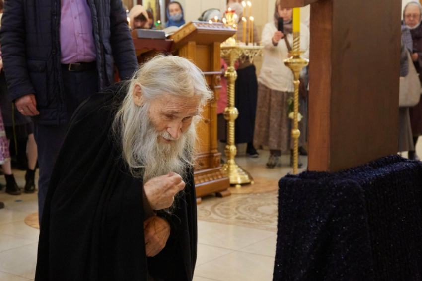 Духовник патриарха Кирилла помолился в волгоградском храме на Семи ветрах