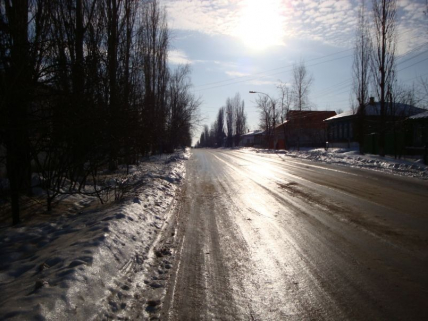 ГАИ Волгограда предупреждает о снегопаде и дефектах дорог