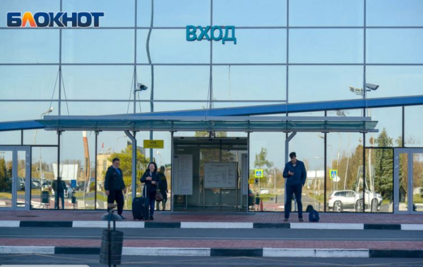 Рейсы массово отменяют — на сутки задержали вылет до Санкт-Петербурга из Волгограда