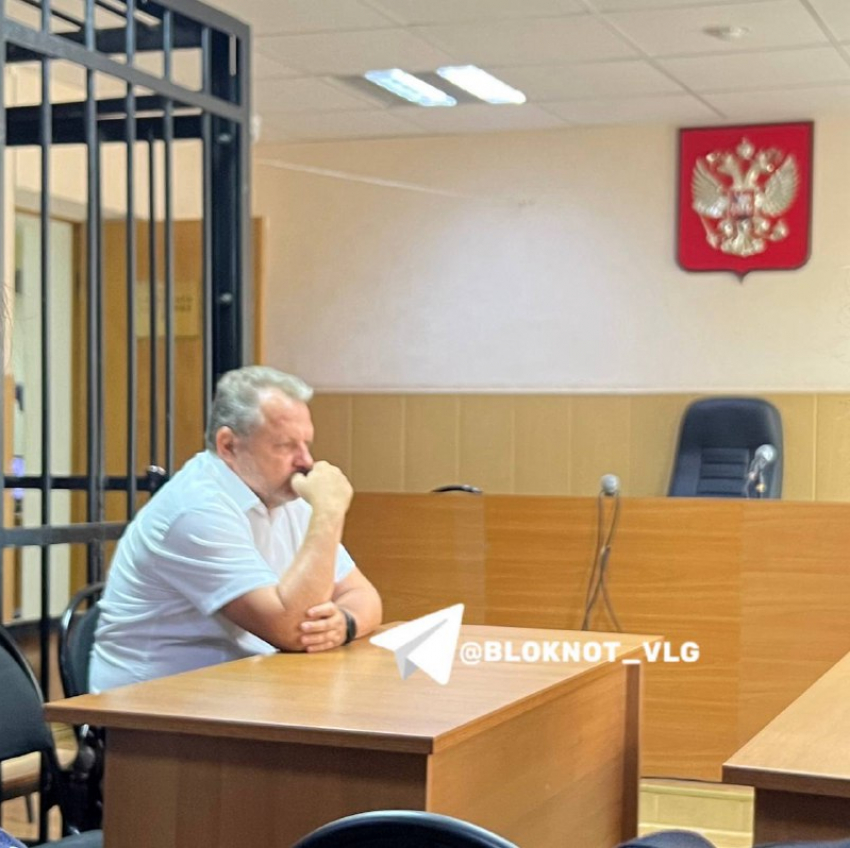 "Тело лежало без головы": родные погибших волгоградцев при взрыве КНС выступили в суде 