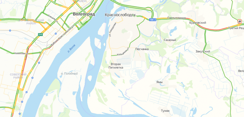 Несколько улиц в Ворошиловском районе Волгограда и Среднеахтубинская трасса застыли в пробках