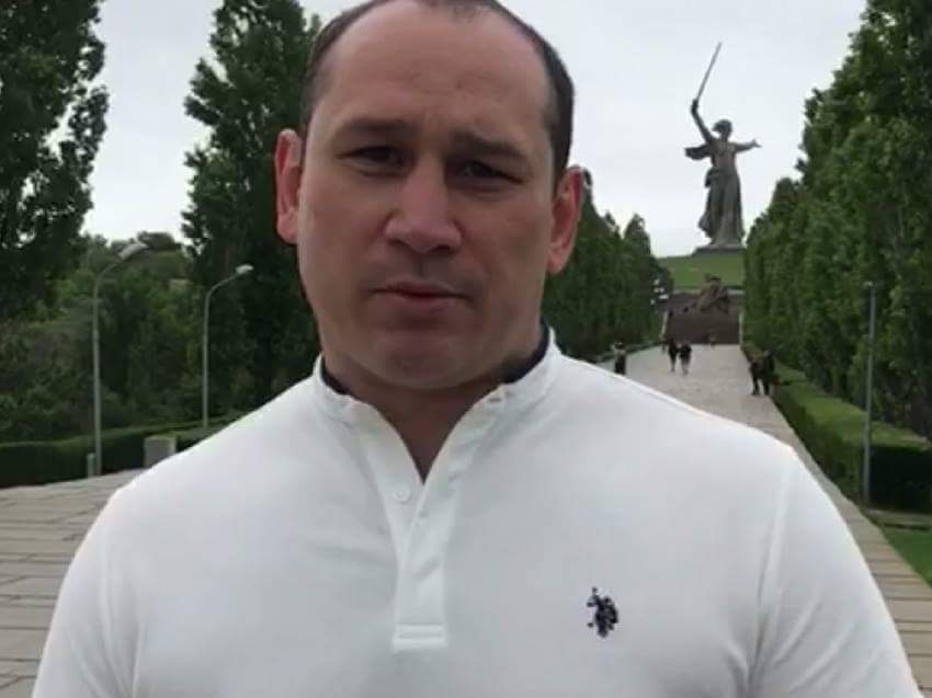 Чемпион России и СНГ по боксу Михаил Насыров направил видеообращение Путину о произволе в Волгограде