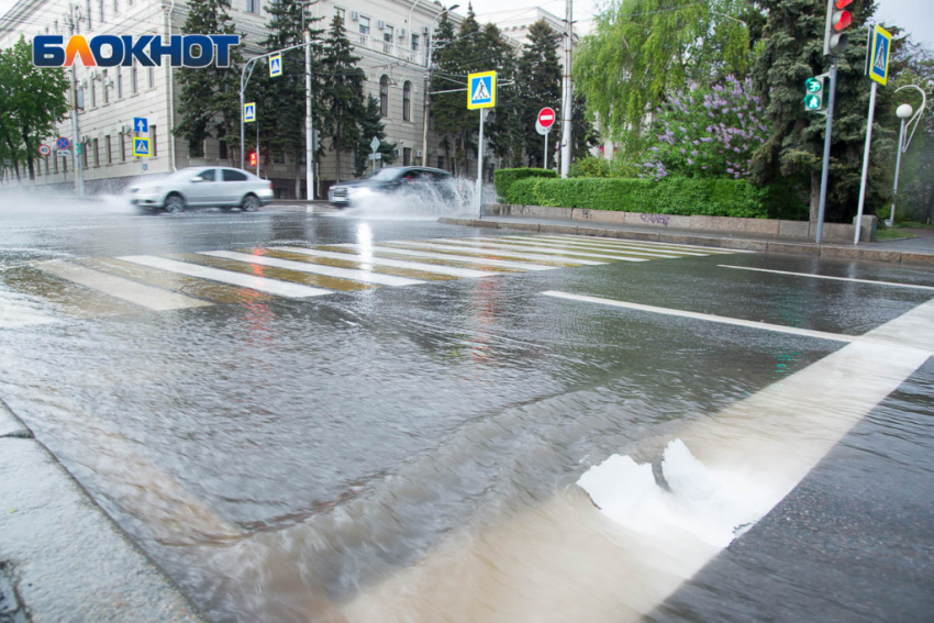 Супер-дождь надвигается на Волгоград 