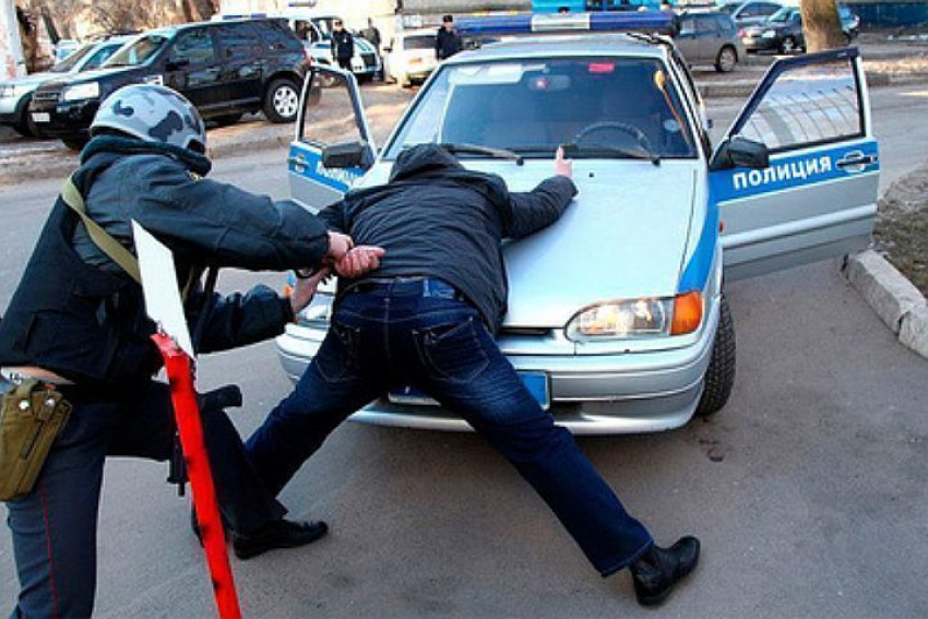 Незаконный мигрант задержан под Волгоградом с крупной партией наркотиков