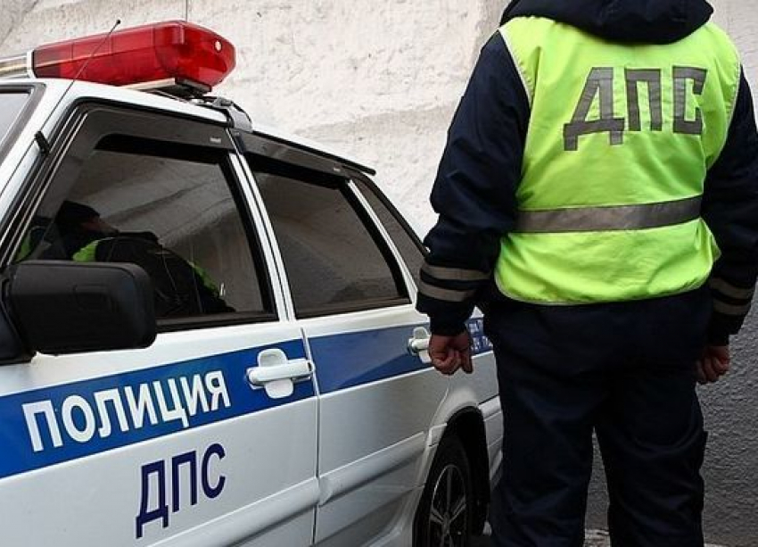 Волгоградский полицейский «закрыл глаза» на преступление за 30 тысяч рублей