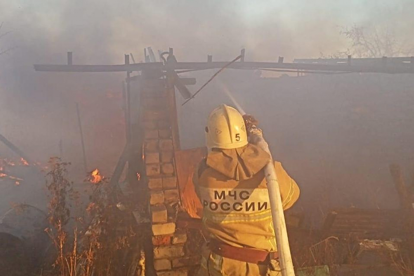 Муж и жена погибли на даче под Волгоградом