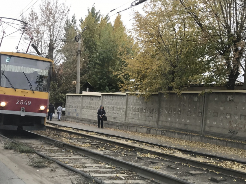 Движение трамваев в поселке Ангарский в Волгограде возобновилось