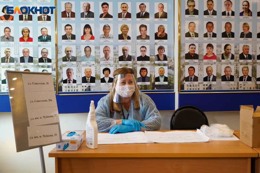 Вброс бюллетеней на выборах в Волгограде сняли на видео