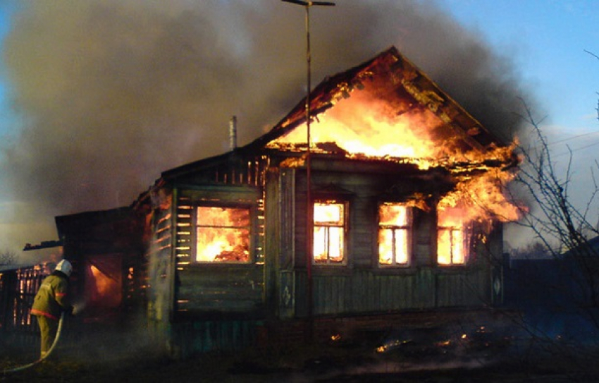 44-летний мужчина сгорел заживо в своем доме в Волгоградской области