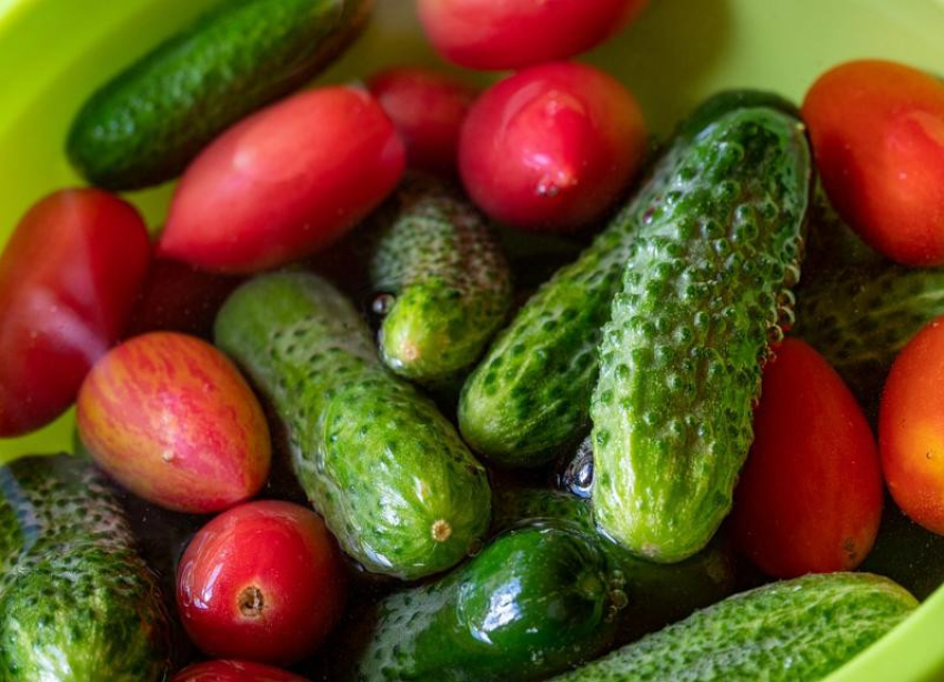 В Волгоградской области резко подорожали сахар и огурцы