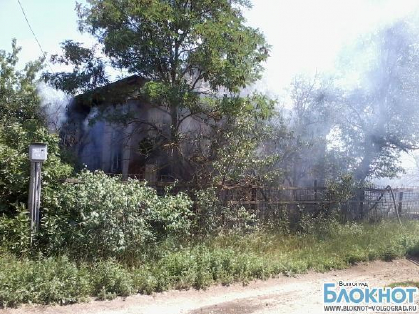 Под  Волгоградом в горящем доме погибло 2 человека