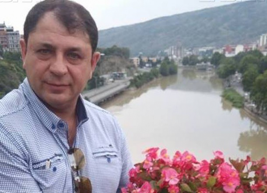 Прославившийся спермой в волгоградском отеле правозащитник оставлен под стражей 