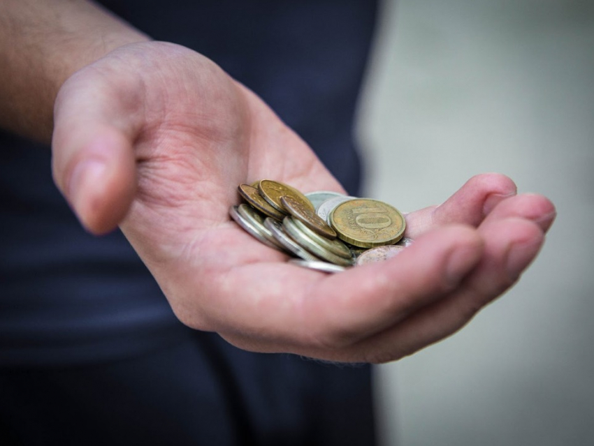 Нажаловалась обиженная сотрудница: скандал с хищением бюджетных миллионов вскрыт в МФЦ Волгограда