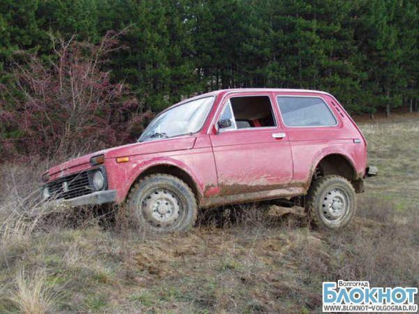 Волгоградский работник автомойки угнал машину своего босса