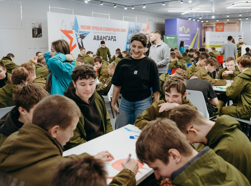 Предпринимательскую жилку необычным способом разбудили в 250 волгоградских школьниках